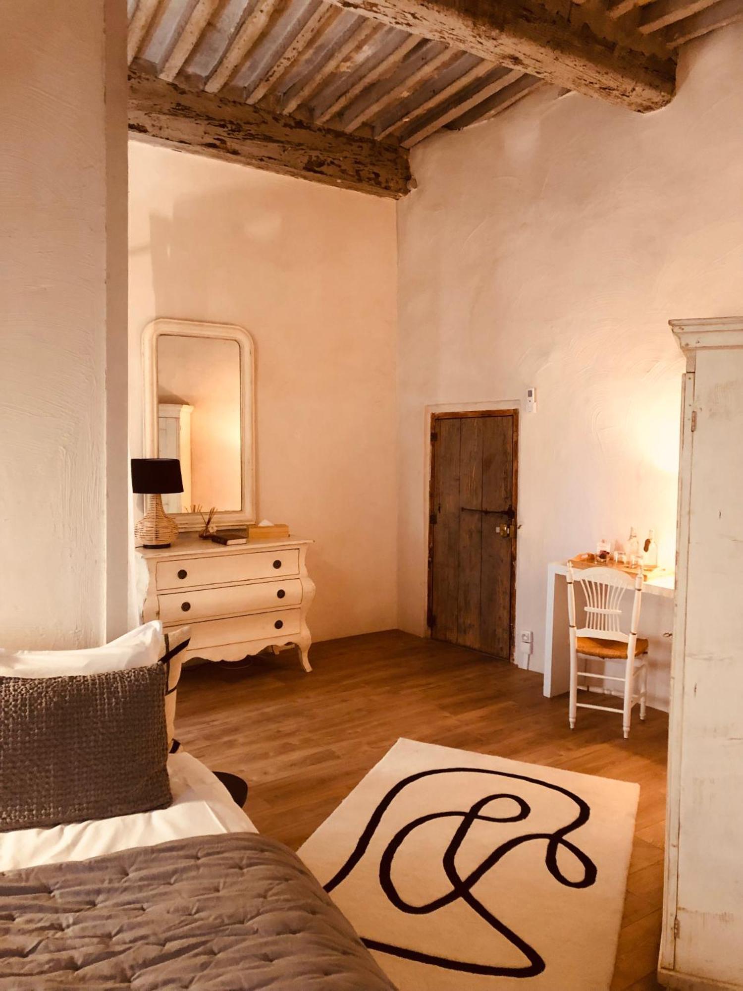 La Chapelle Sur La Sorgue Bed & Breakfast L'Isle-sur-la-Sorgue Exterior photo